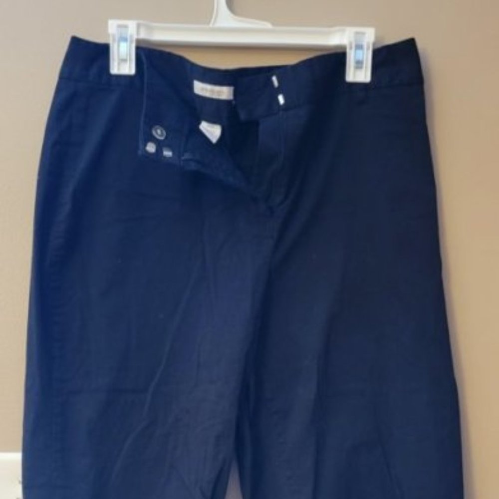 Ladies Dress Barn Capris Black Size 14W